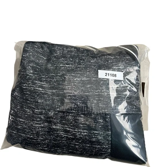 PINK Victoria's Secret Gym Bag Gray Adjustable Straps - Picture 7 of 7